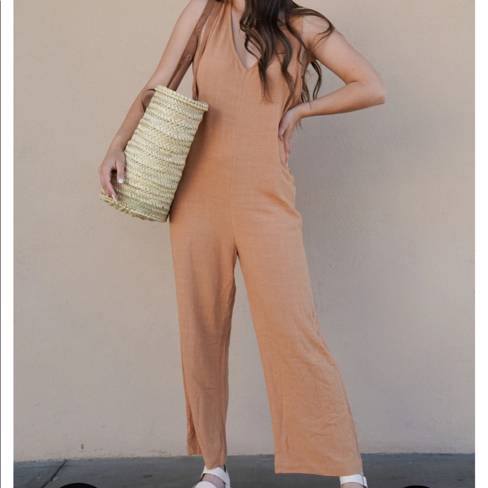 NIB Carly Jean Kina Jumpsuit